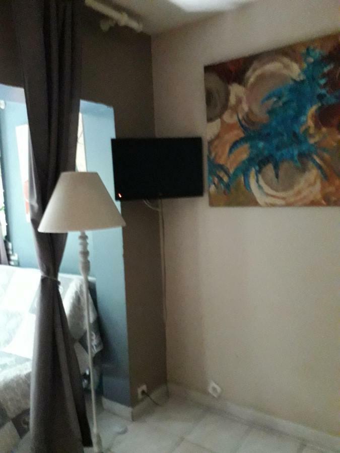 Jardin Et Bambous, Studio Cosy, Classe 2 Etoiles Марсейан Экстерьер фото